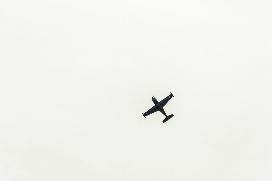 Plane Wallpaper #minimalist | leosal | VSCO