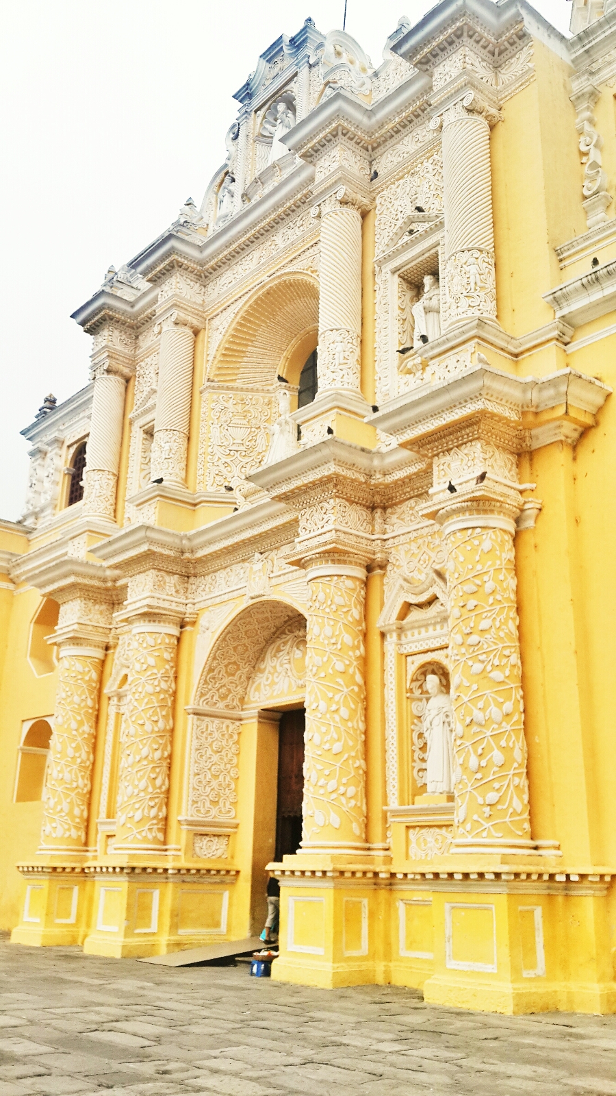 iglesia la merced. antigua guatemala. #antiguaguatemala #laantigua #chapin # guate #guatemala #guatelindo #lamerced #iglesialamerced |  photographichorizon | VSCO