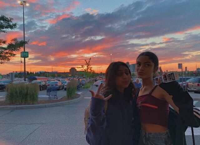 Sunset Pictures With Friends
