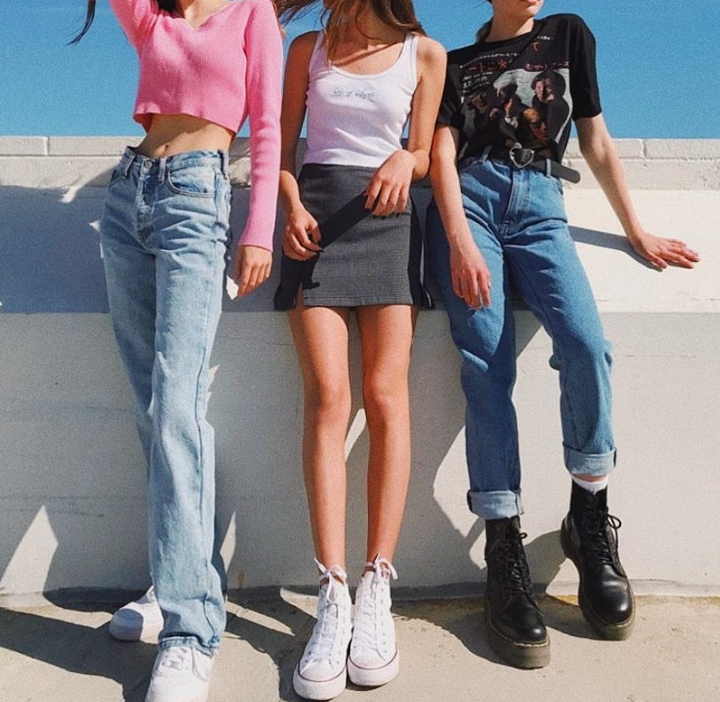 girly 90's outfits